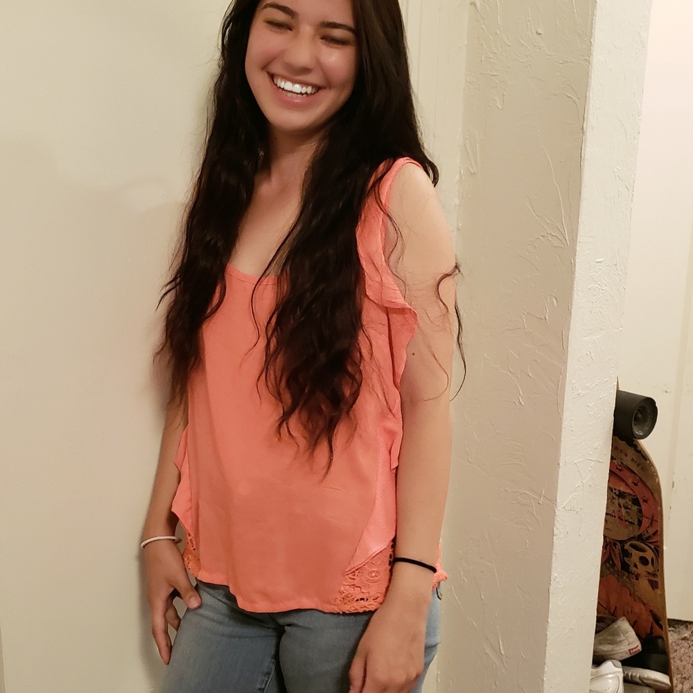 Spunky coral flowy shirt